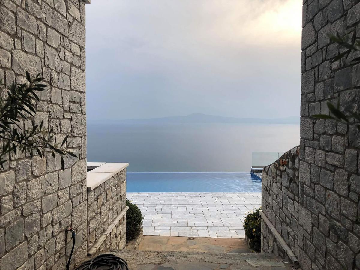 Petra Thea Apartment Kalamata Exterior photo