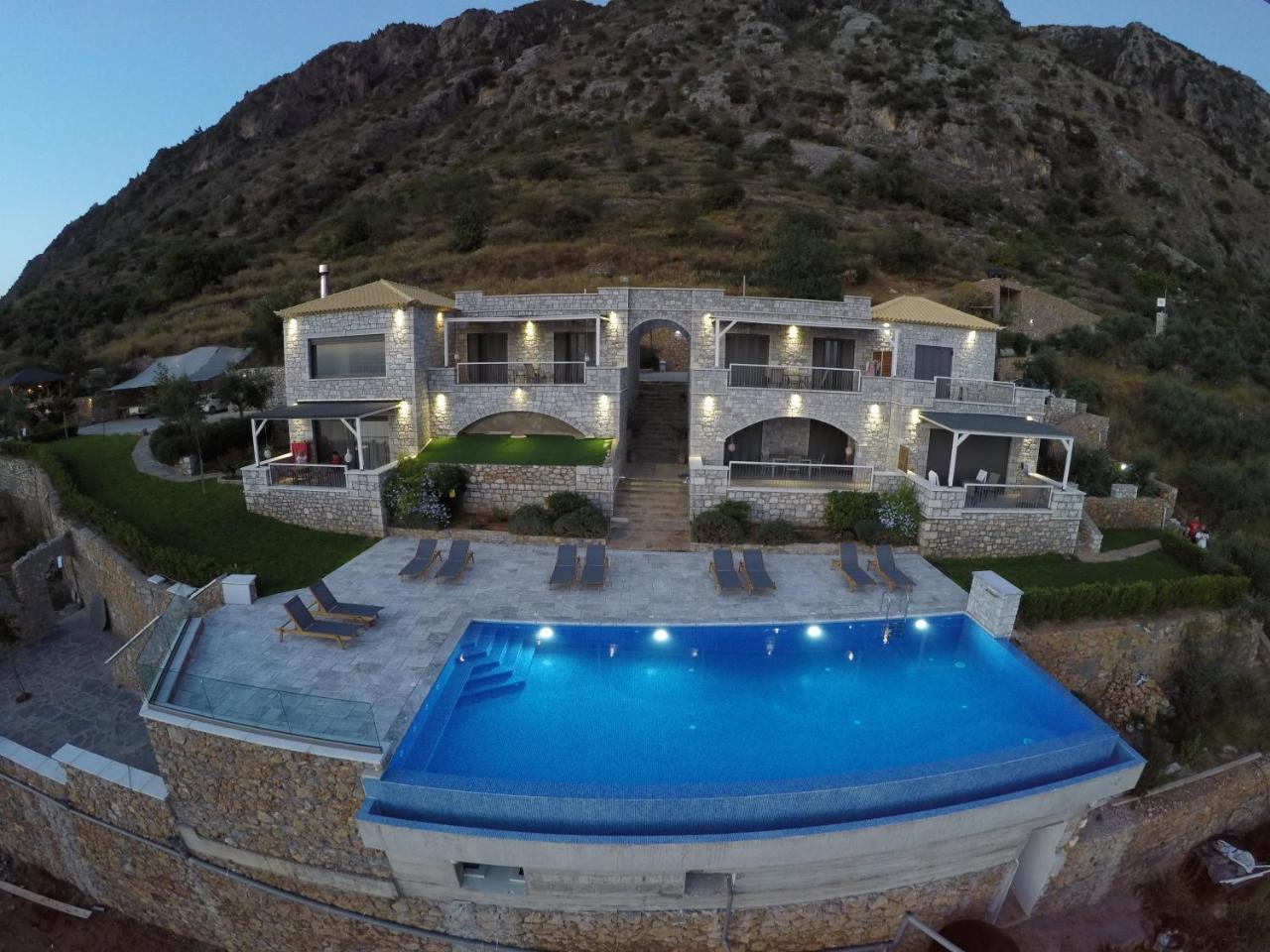 Petra Thea Apartment Kalamata Exterior photo